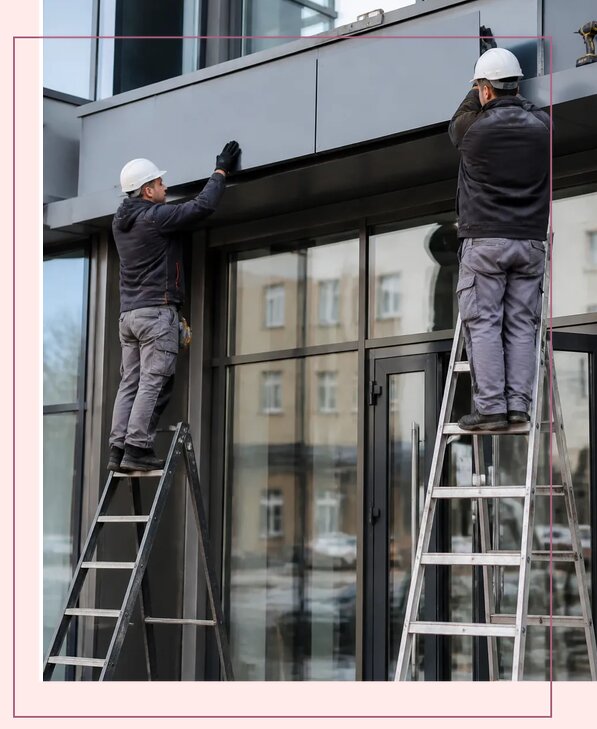 Изготовление вывесок на входную группу под ключ в Нижнеудинске